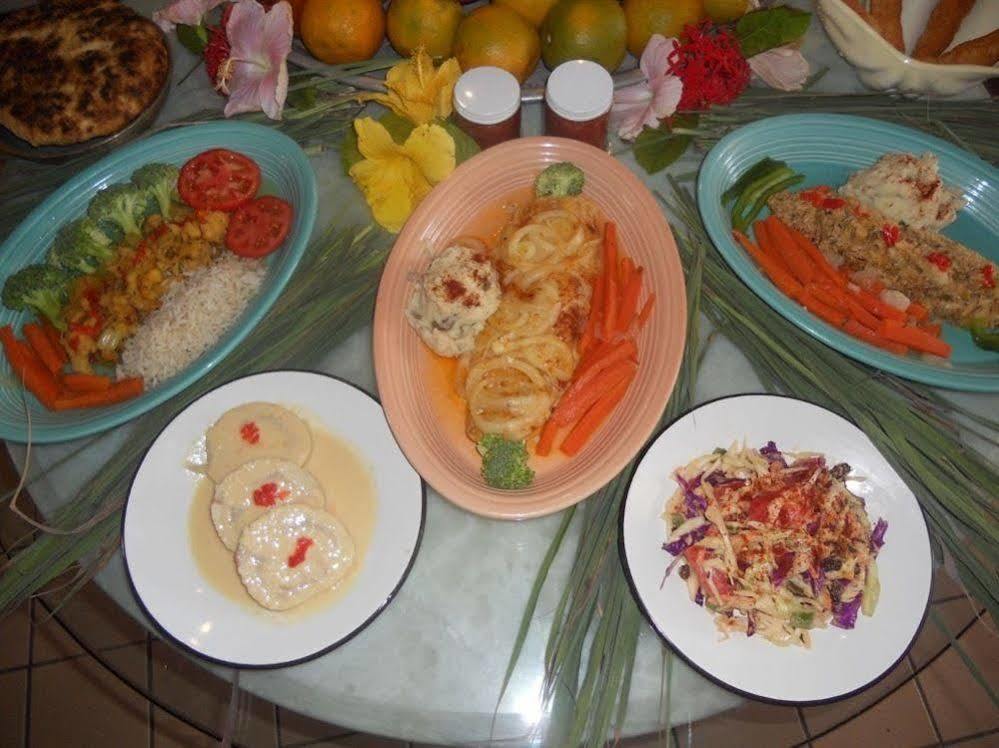 Nettie'S Different Of Nassau Casuarina'S Hotel Exterior foto